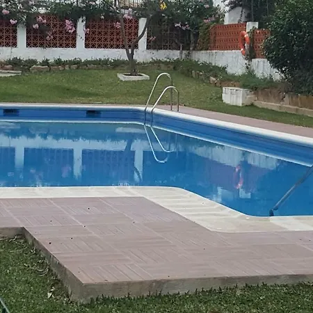 El Paraiso 公寓 埃斯特波纳